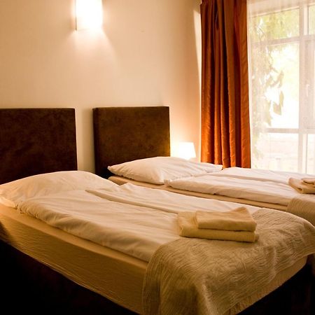 טרנבה Hotel Premier מראה חיצוני תמונה