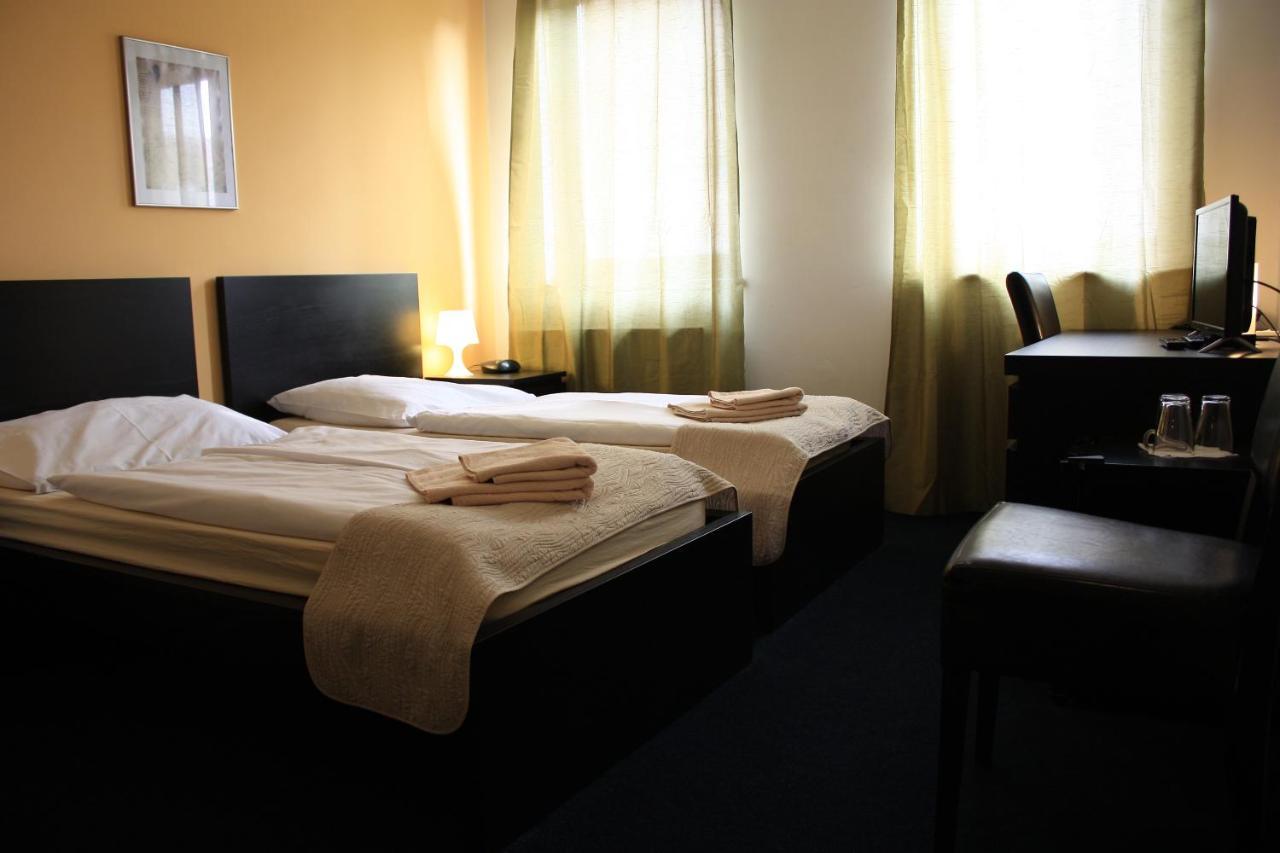 טרנבה Hotel Premier מראה חיצוני תמונה